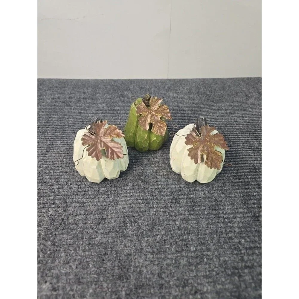 Set of 3 Small Pumpkins Fall Thanksgiving Home Decor Ceramic Decoration Leaves
